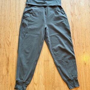 lululemon joggers